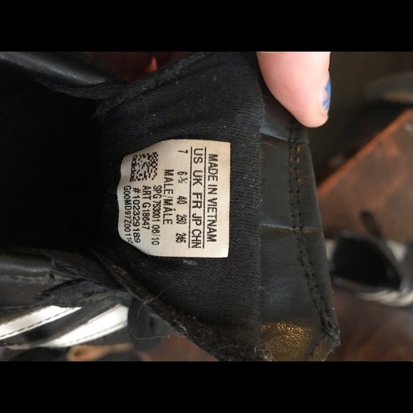 Adidas Puntero Outdoors Soccer Shoes - Picture 3 of 3